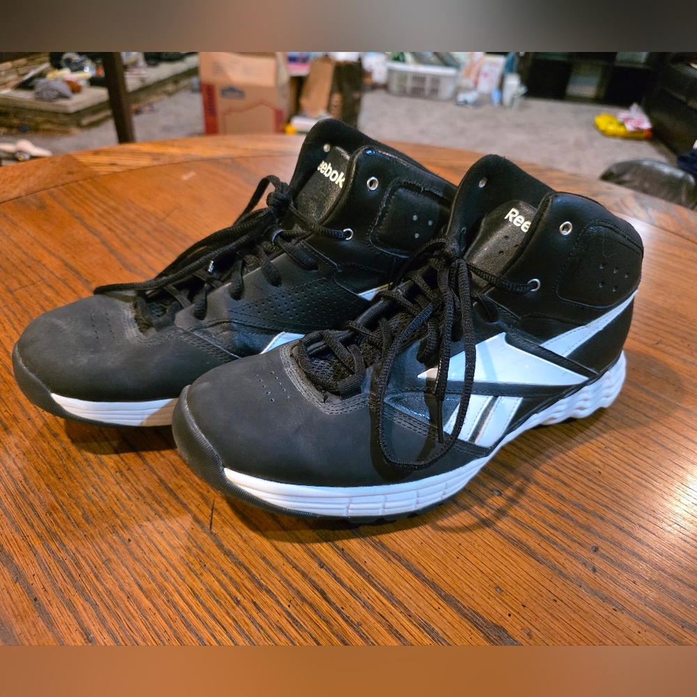 mens reebok basketball shoes